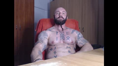 Snapshot of strongivan chatting on 18, 9, 2025 StrongIvan online show from 18, 9, 2025