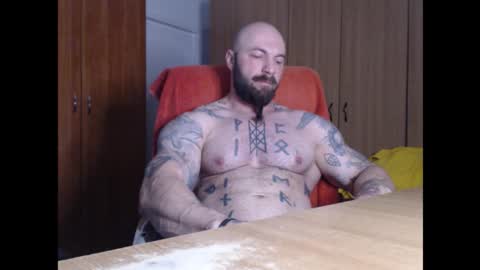 Snapshot of strongivan chatting on 28, 9, 2025 StrongIvan online show from 28, 9, 2025