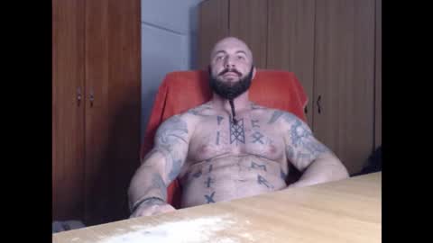 Snapshot of strongivan chatting on 10, 11, 2025 StrongIvan online show from 10, 11, 2025