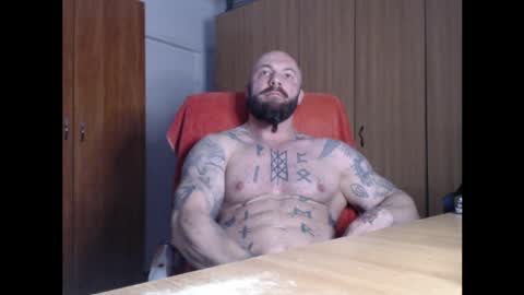 Snapshot of strongivan chatting on 2, 5, 2026 StrongIvan online show from 2, 5, 2026