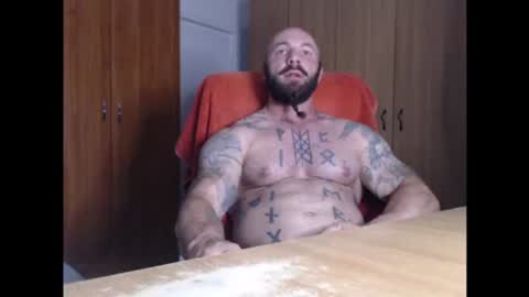 Snapshot of strongivan chatting on 10, 6, 2026 StrongIvan online show from 10, 6, 2026