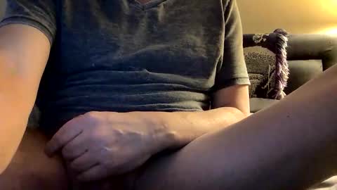 Snapshot of strungfornow chatting on 16, 12, 2025 strungfornow online show from 16, 12, 2025