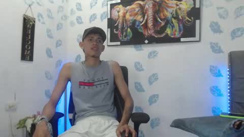 Snapshot of stuart_17 chatting on 7, 10, 2025 stuart_17 online show from 7, 10, 2025