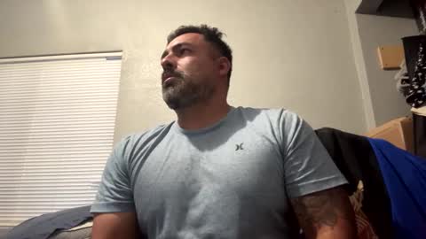 Snapshot of suavecito67 chatting on 12, 9, 2025 suavecito67 online show from 12, 9, 2025