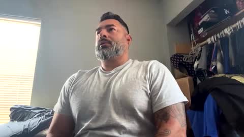 Snapshot of suavecito67 chatting on 19, 4, 2026 suavecito67 online show from 19, 4, 2026