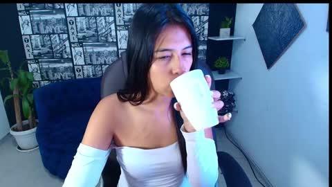 sub_scarlett_ online show from 1, 12, 2025