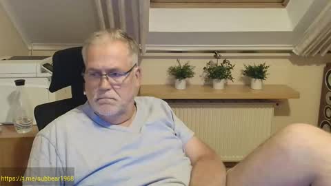 subbear1968 online show from 1, 6, 2026