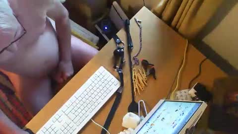 submissive1234567 online show from 15, 11, 2025