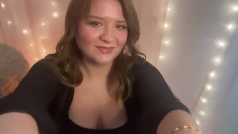 Scarlet online show from 23, 6, 2026