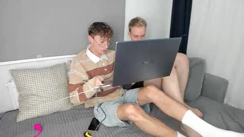 Snapshot of successful_kevin chatting on 24, 9, 2025 Kevin online show from 24, 9, 2025