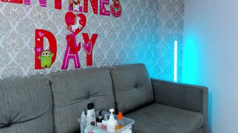 Luna  online show from 12, 2, 2026