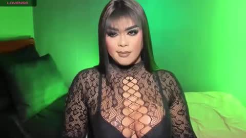 JADE ELYSE online show from 6, 11, 2025