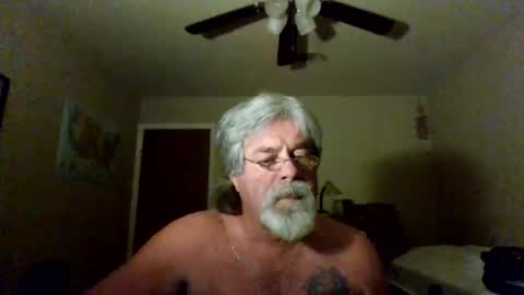 Snapshot of suckurtoes chatting on 15, 7, 2026 Jon online show from 15, 7, 2026