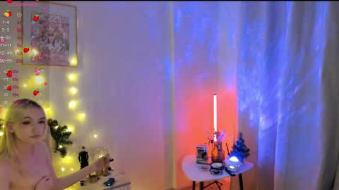 sue_everett online show from 22, 12, 2024