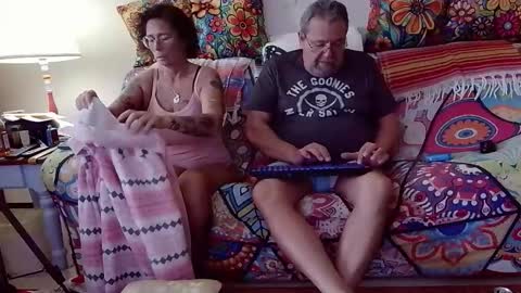 suenixon online show from 4, 2, 2026