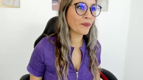 sugar_milff online show from 20, 12, 2024