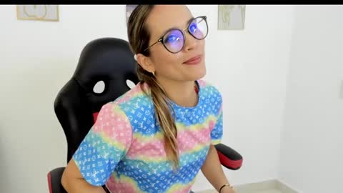 sugar_milff online show from 25, 1, 2025