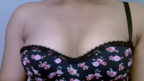 Snapshot of sugar_peach0 chatting on 16, 2, 2026 Ella online show from 16, 2, 2026