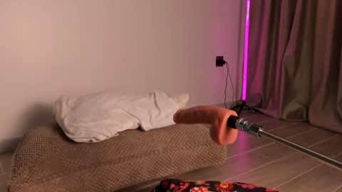 Snapshot of sugarmirie chatting on 8, 3, 2025 mirie online show from 8, 3, 2025