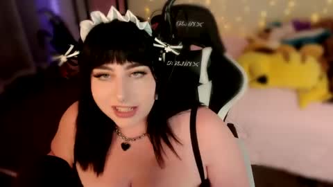 Snapshot of sugarrrbabydoll chatting on 12, 9, 2025 Lucy Love online show from 12, 9, 2025