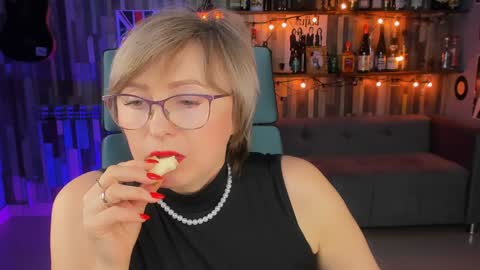 Vivien online show from 19, 1, 2025