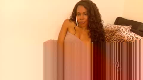 Kim Lee online show from 6, 11, 2025