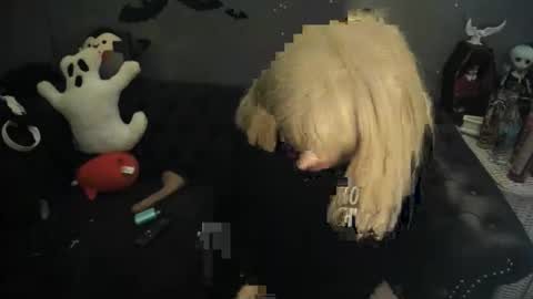 Sugary online show from 4, 11, 2025