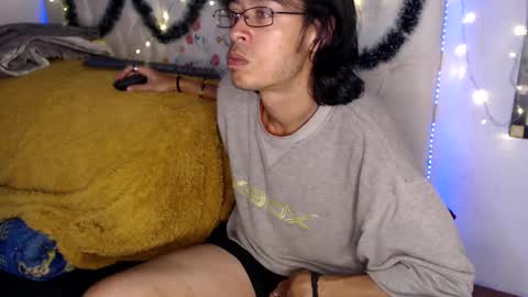 suggabrown_ online show from 5, 1, 2025