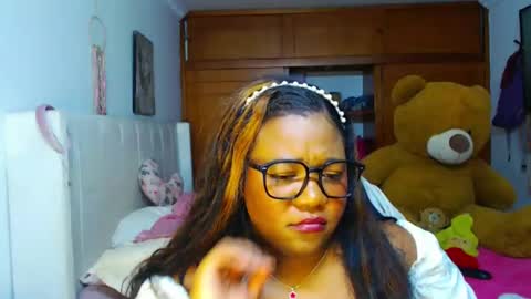 Cami   Back in 2 hours online show from 23, 2, 2025