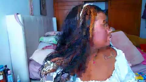 Cami   Back in 2 hours online show from 23, 2, 2025