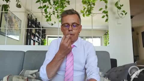 Snapshot of suit_elegant chatting on 14, 7, 2026 Suit tie horny online show from 14, 7, 2026