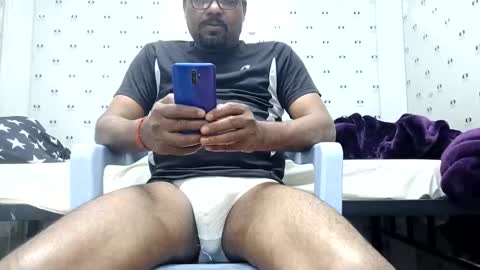 Snapshot of suitfetish72 chatting on 1, 3, 2026 suitfetish72 online show from 1, 3, 2026