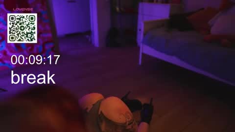 Snapshot of suk_ki chatting on 22, 10, 2025 Lika ginger Jessy blond online show from 22, 10, 2025