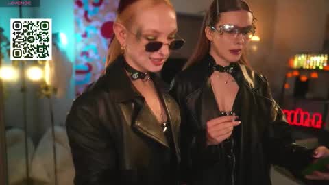 Snapshot of suk_ki chatting on 2, 11, 2025 Lika ginger Jessy blond online show from 2, 11, 2025