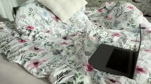 suk_my_cock online show from 23, 5, 2026