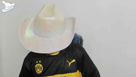 Snapshot of sukmiboy chatting on 16, 10, 2025 LEO online show from 16, 10, 2025