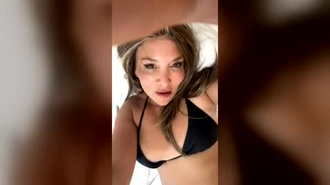 Snapshot of sultrylayla chatting on 5, 7, 2026 sultrylayla online show from 5, 7, 2026