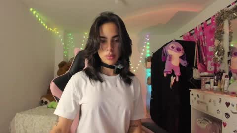 Snapshot of summer_09 chatting on 8, 6, 2026 summer 09 online show from 8, 6, 2026