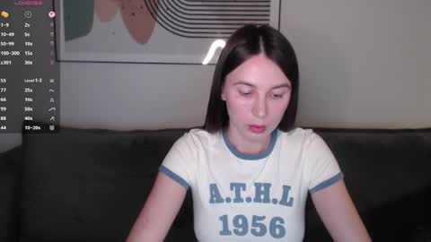 Snapshot of summer_time13 chatting on 28, 4, 2026 Liby online show from 28, 4, 2026
