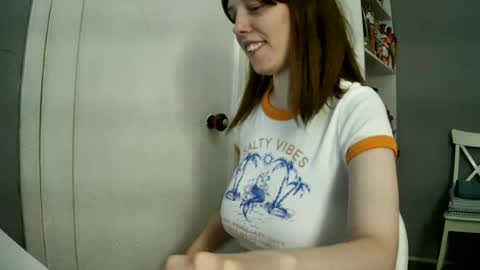 Snapshot of summerbluesky chatting on 25, 6, 2026 summerbluesky online show from 25, 6, 2026
