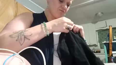 Snapshot of summerdivine69 chatting on 12, 10, 2025 Summer Divine online show from 12, 10, 2025