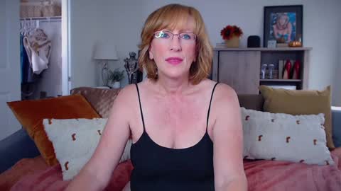 SummerKnightzzz online show from 26, 9, 2025