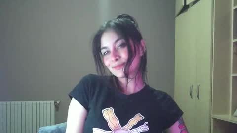 Snapshot of summerprints chatting on 29, 10, 2025 Summer online show from 29, 10, 2025