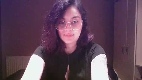 Snapshot of summerprints chatting on 18, 11, 2025 Summer online show from 18, 11, 2025