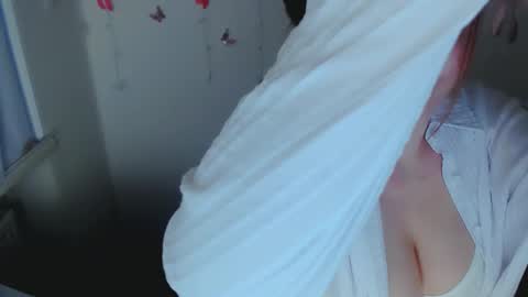 Snapshot of sun_lovely chatting on 10, 1, 2026 Alexi online show from 10, 1, 2026