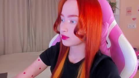 Snapshot of sunflare_ chatting on 17, 12, 2025 sunflare_ online show from 17, 12, 2025