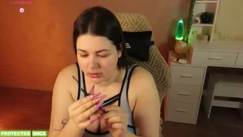 Tina. Im topless model  online show from 5, 3, 2026