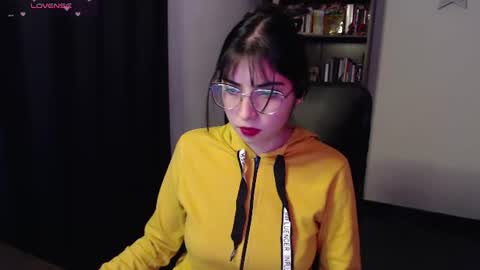 Snapshot of sunflower_uwu chatting on 27, 6, 2026 violetta online show from 27, 6, 2026