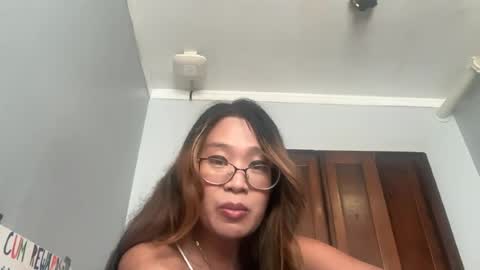 sunneeshellee online show from 24, 6, 2026