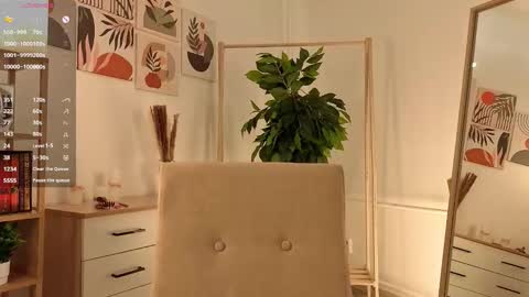 Snapshot of sunnivagaillard chatting on 17, 9, 2025 Kiki online show from 17, 9, 2025